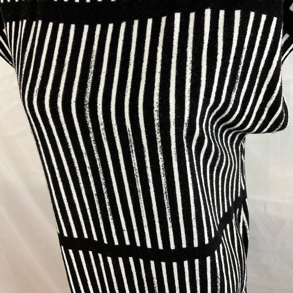 Marimekko for Target Cover-Up S Black White Stripe Velour - Picture 5 of 11